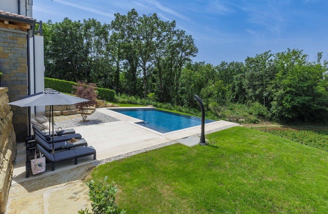 Preciosa casa de vacaciones para 6 personas con A/C, piscina privada, WIFI, TV y terraza