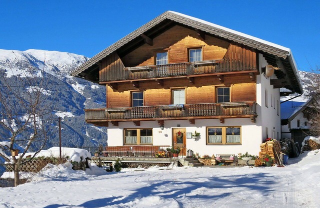 Preciosa casa de vacaciones para 7 personas con WIFI, TV, balcón y aparcamiento