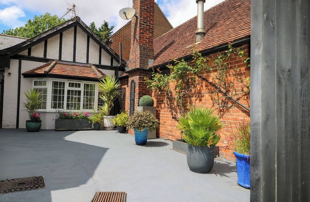 Anexo de Woodend, FONTWELL