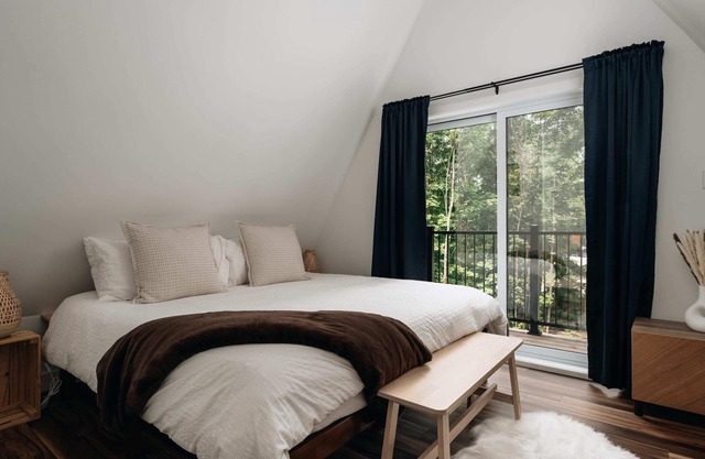 Serene Woodland Stay With Luxe Spa Access