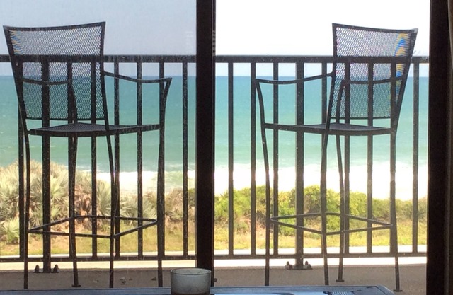 Hermosa vista al mar amanecer