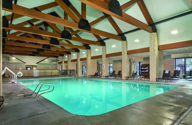 Worldmark Resort,2B2Bath!! 1Minute to Park!! Sleeps 6 Very NICE