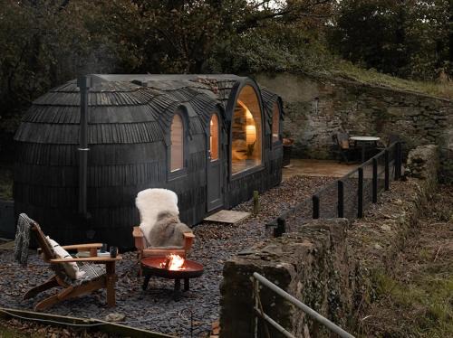 Y Caban - A Luxury Rural Retreat with Seaviews