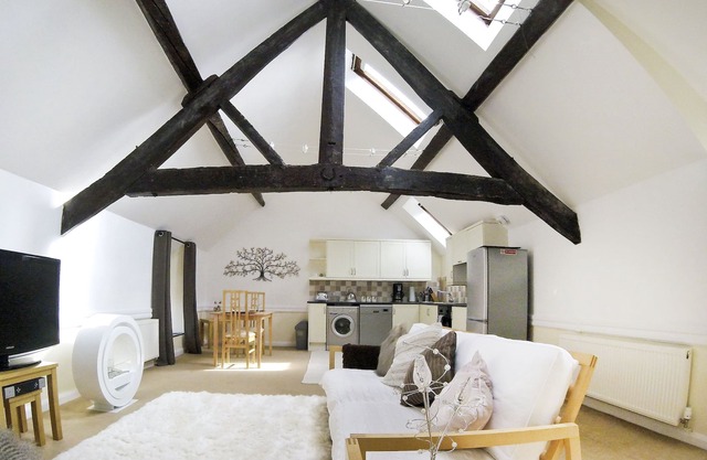 Y GRANAR - sleeps 2 guests in 1 bedroom, Nr Bala, Snowdonia