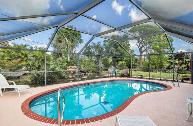 Yacht Club Breeze Cape Coral