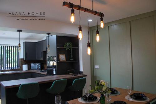 Your 3BR - Home away from Home