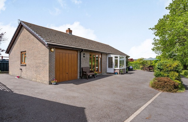 Año Hen Ffald, PONTARDDULAIS