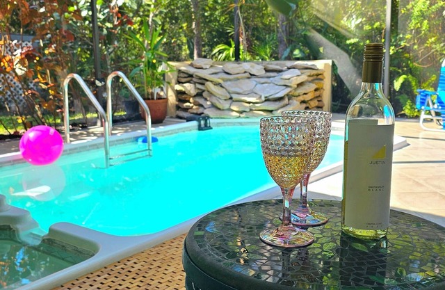 Zen Oasis 4BR Home: Beach 10 min away/Pool/Japanese garden