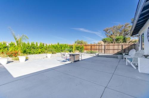 Zen Palm Springs Villa Pool and Mountain View