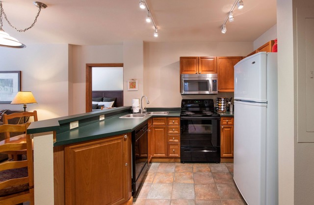 Zephyr Mountain Lodge, Condo | 2 bedroom Ski Slopes Balcony Views (Value Rated Condo 2411)