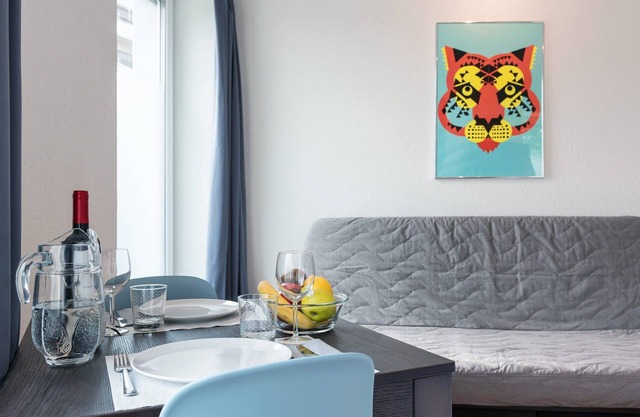 ZH Tiger III - Altstetten HITrental Apartment