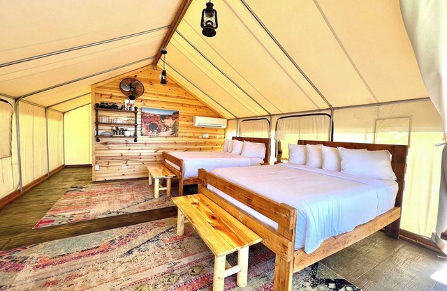 Tienda Glamping # 5 en East Zion Resort (Dos camas Queen)