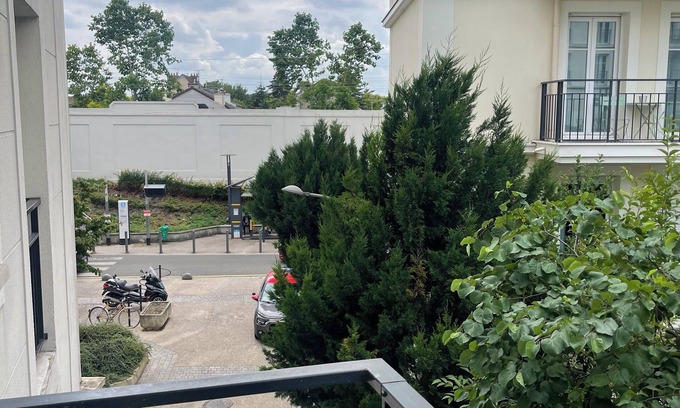 Deuil-la-Barre Apartamento | à une Minute du RER ! Appartement Proche de Paris
