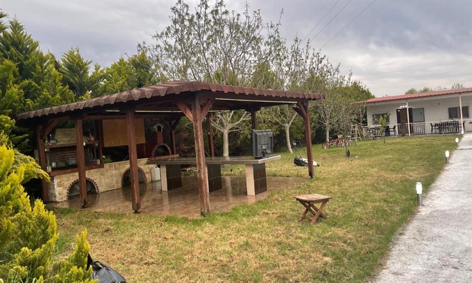 Kassandra Apartamento | Ευχάριστο εξοχικό σπίτι με barbeque