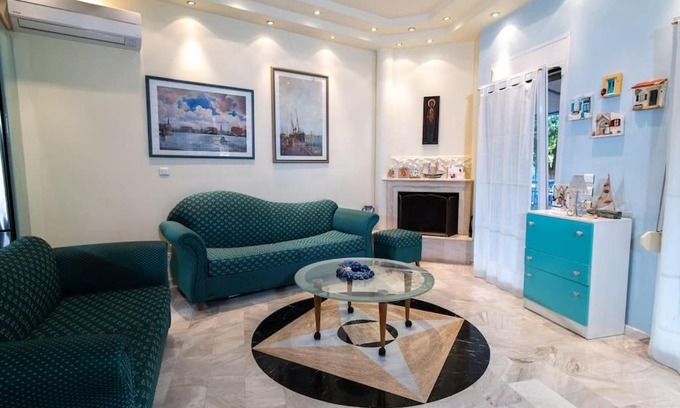 Velika Casa | ΜΟΝΤΕΡΝΟ ΕΞΟΧΙΚΟ ΣΠΙΤΙ ΚΟΝΤΑ ΣΤΗΝ ΠΑΡΑΛΙΑ ΜΕ ΚΗΠΟ