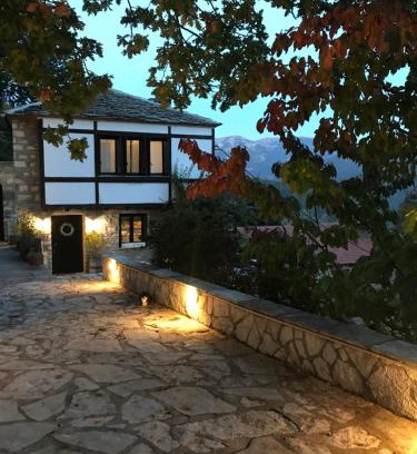 Krikellon Casa | ΤΟ ΑΡΧΟΝΤΙΚΟ
