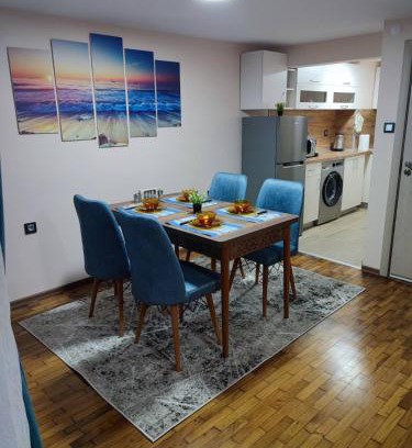 Burgas Center Apartamento | Апартамент ДЕСИ