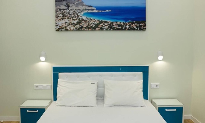 Varna Apartamento | Апартамент Pink & Blue - 2BDR with Balcony - Wi-Fi