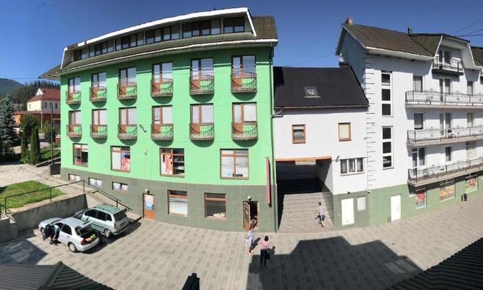 Volovets Hotel | готель Вікторія