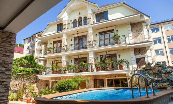 Golubye Dali Casa | "Династия" в Адлере