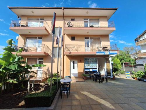 Ravda Casa | Къща за гости Авеню