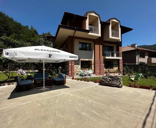 Devin Casa | Къща за гости Гаджакови
