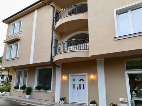 Chernomorets Casa | Къща за гости НЕЛ