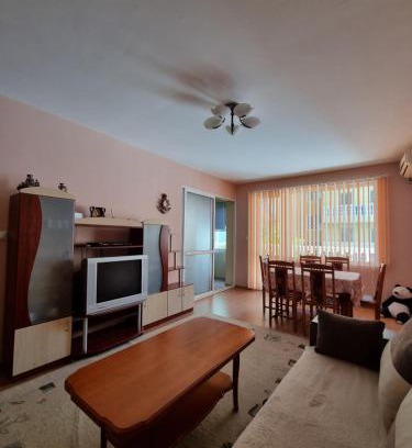 Pomorie Apartamento | Нашето място