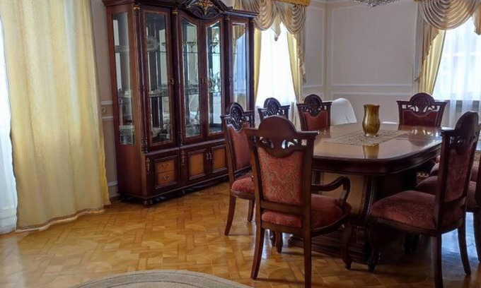Vanadzor Casa | Нескучный дом, где есть джакузи, красивый парк.