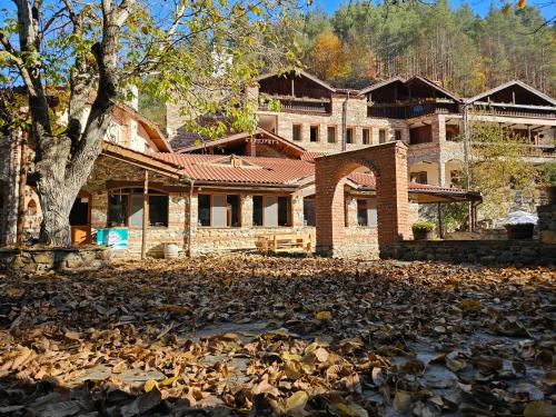 Smolyan Complejo | Хотел Изворът Арда