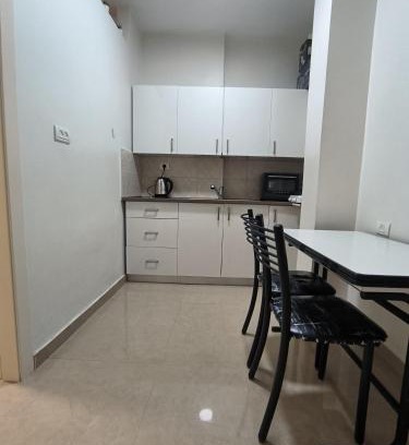 Bene Beraq Apartamento | דירה במרכז