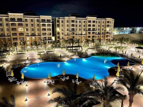 Al Alamayn Apartamento | شاليه بقرية اكوافيو