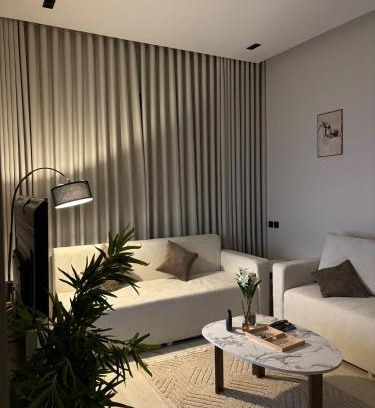 Al Kharj Apartamento | شقة مطلة على البرج - غرفه وصالة