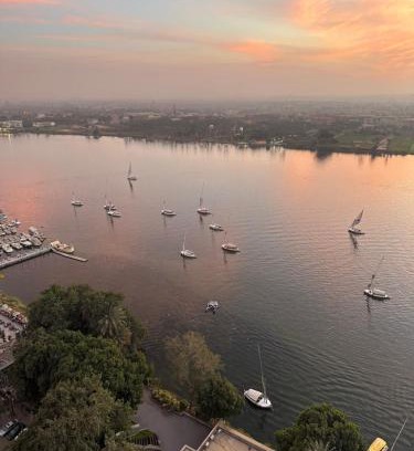 Maadi Apartamento | شقة مفروشة فاخرة مطلة على كورنيش النيل المعادي بالطابق 23