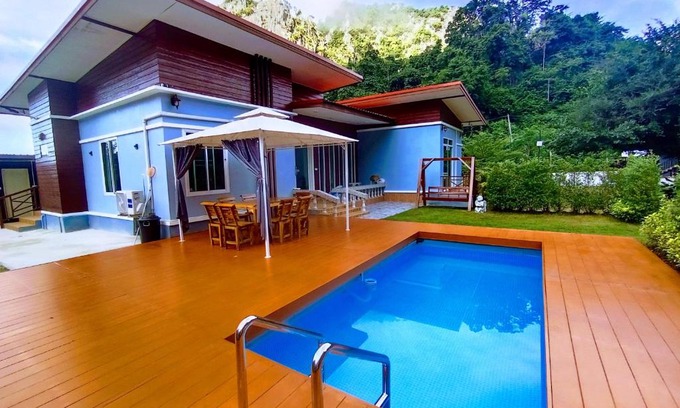 Lan Sak Casa | บ้านล้านวิว โฮมสเตย์ Million View Homestay