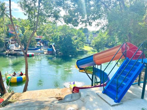 Kaeng Krachan Casa | เคียงดาวโฮมสเตย์ โซนริมน้ำ