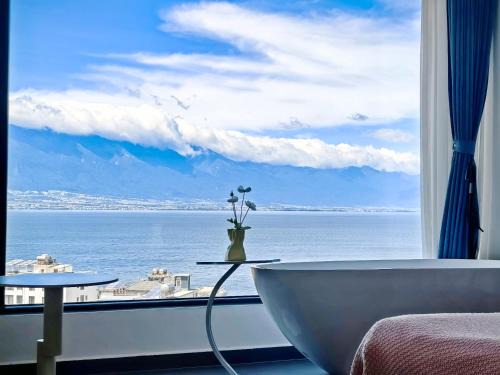Manjiang Casa | 大理顾里海景别墅Dali Guli Sea View Villa Hotel