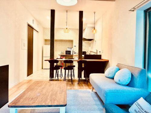 Ainan-cho Casa | 波止場の海まで徒歩30秒の貸切宿 "ギョグンミニ" "Gyogun Mini"