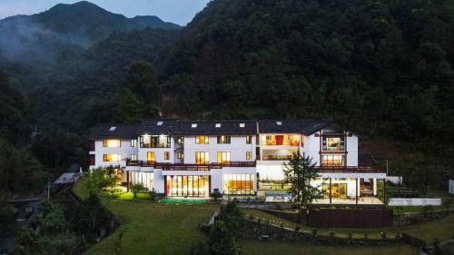 Chun'an Casa | 淳安千岛湖乡庐怡陌民宿