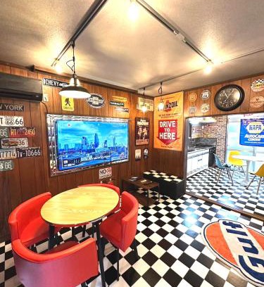 Higashimikuni Apartamento | 無料駐車場有り 新大阪駅まで1駅1分 Guest House 橘 東三国,最大14名,最寄り駅まで徒歩5分,2階建て貸切