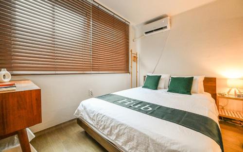 Choryang Casa | 부산역 7분, 부산항 국제여객터미널, 국제시장, 영도,3룸 8인