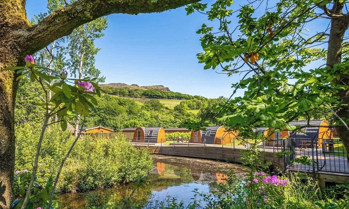Saddleworth Cabaña | 0 bedroom accommodation in Greenfield
