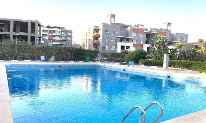 Sheikh Zayed City Apartamento | 00201014846728 Ground floor apartment with garden and free use swimming pool