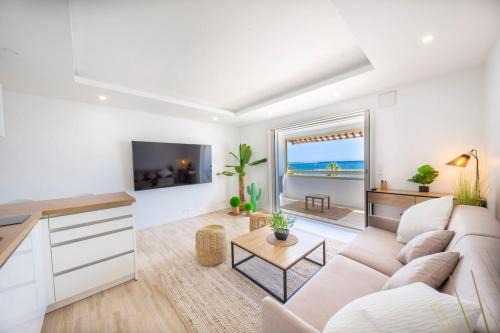 Saint-Laurent-du-Var Apartamento | 06K1 - Front of the sea-renovated-terraceparking