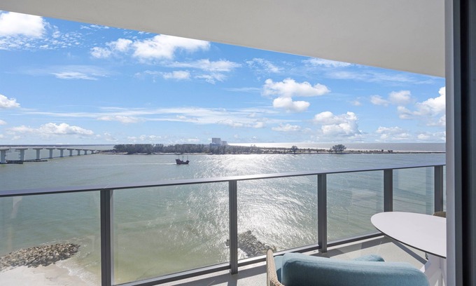 Sand Key Condominio | 1/1 located at JW Marriott on Clearwater Beach,914