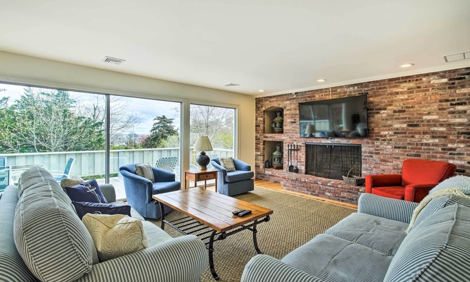 Hyannis Port Casa | ��NUEVO! Hyannis Port Home w / Views - A pie de playa!