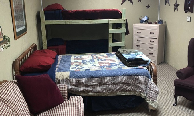 Board Camp Apartamento | #1 Americana Kitchenette near Wolf Pen Gap, alcohol & smoke-free environment