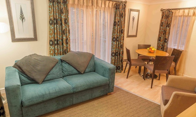 Milton Damerel Condominio | 1-Bed Apartment | Countryside Resort | Sleeps 4