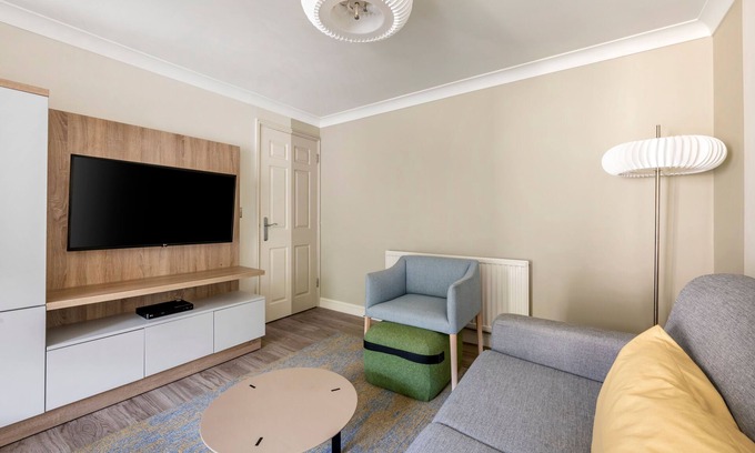 Milton Damerel Condominio | 1-Bed Apartment | Countryside Resort | Sleeps 3