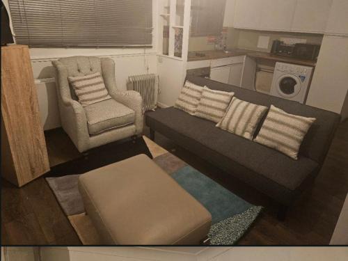 Harold Wood Casa | 1 Bed House Sleeps 2 -Free Parking -Tv